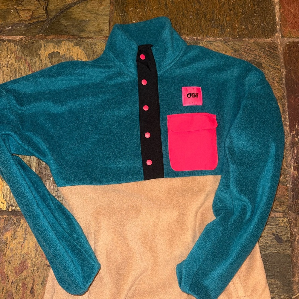 Picture brand fleece long sleeve